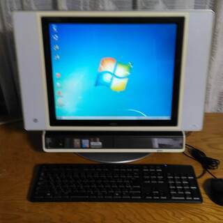 デスクトップパソコン一体型　富士通　１７インチ　中古
