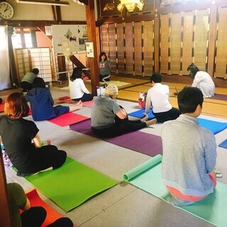 碧南のヨガ教室。8月~9月の平日夜クラス