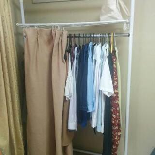 ハンガーラック 上置き付きの画像