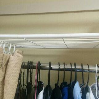 ハンガーラック 上置き付きの画像