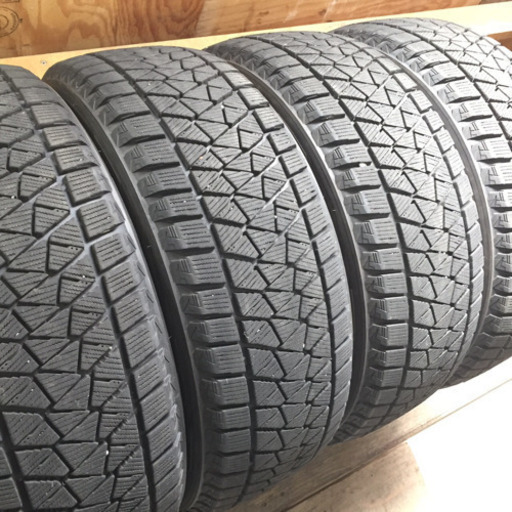 225/55R18プリジストンV-2