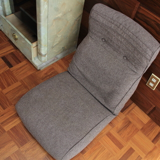 角度調整可なクッション座椅子