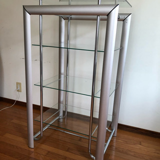 お話中  値下げしました。  ガラスラック 4段の画像