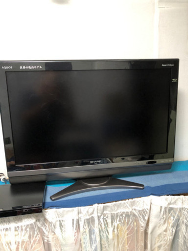 テレビ、DVD再生機
