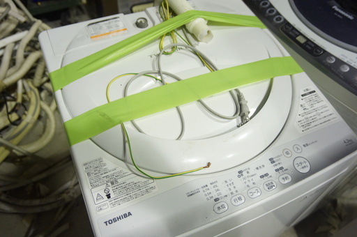 2014年製　配達可能　TOSHIBA　AW-425M