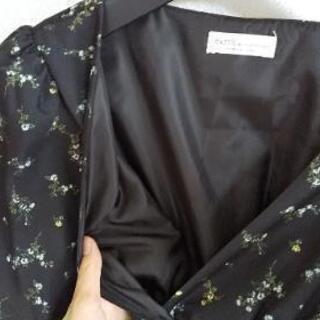 earthの花柄ワンピース 7/25までの画像