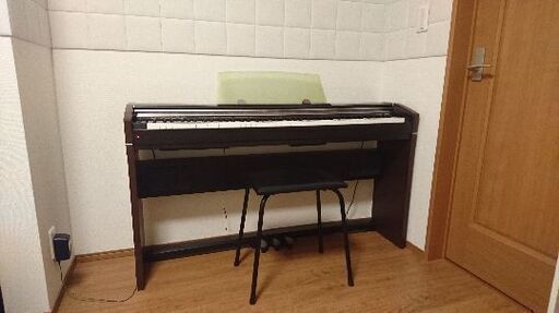 電子ピアノ　CASIO カシオ　PX-700