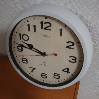 電波時計の掛け時計 中古動作品です