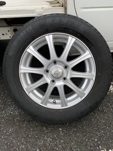 取引中　：　アルミ & タイヤセット 195/ 65R15  - タイヤ kenda radial 年式　ANA-2116