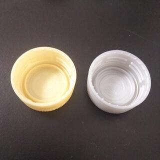 ペットボトルキャップ/ゴールド×シルバー15ヶセットの画像