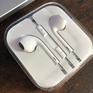 純正iPhone6S付属 イヤフォンの画像