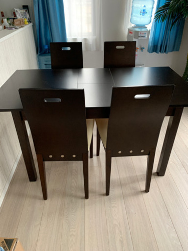 ダイニングテーブル＆椅子4脚セット ロング調節可能