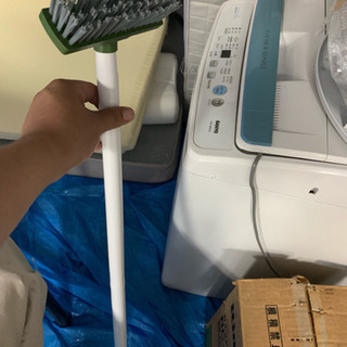 100円デッキブラシ^ ^