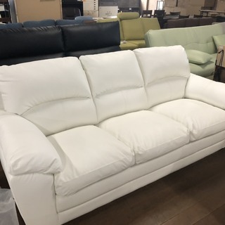 展示現品！３P革製ソファー！ホワイト！上代11万6千円ヲ29800円！引取り価格！