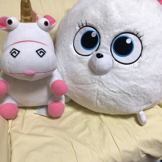 ユニコーンとギジェットのぬいぐるみ