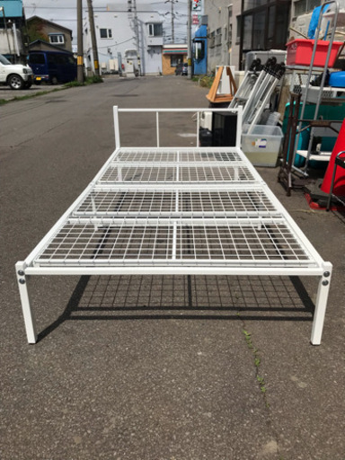 美品 シングルベット ホワイト
