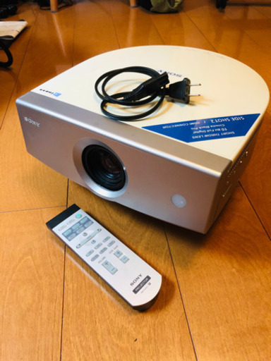 SONYプロジェクター（動作確認済み、故障なし）