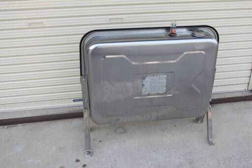 ステンレス灯油タンク　90Ｌ　中古　灯油ボイラー