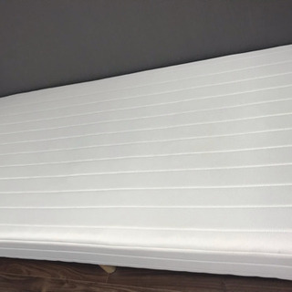 シングル ベッドの画像