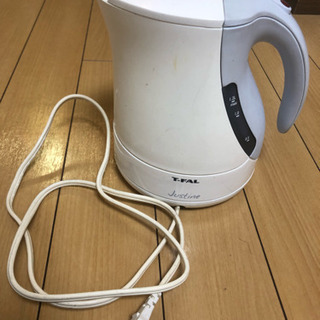 電気ケトル差し上げます。の画像