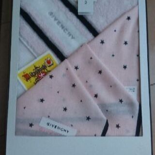 GIVENCHY  ハンカチ