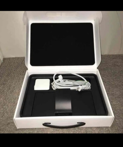 ノートパソコン MacBook Pro