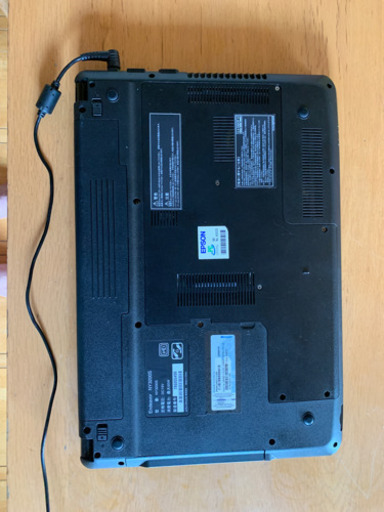 訳アリ大特価　EPSON NY3200S win10 64bit Core i5搭載　HDD500GB　見かけを気にしない方には朗報です！ 訳アリ大特価 EPSON NY3200S win10 64bit Core i5搭載 HDD500GB 見かけ