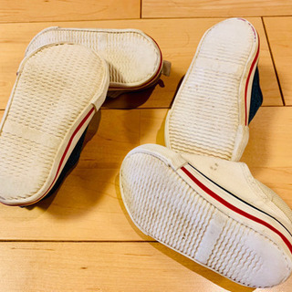 futafuta  ×  HELLO KITTYコラボの お靴  ( 2セット )の画像