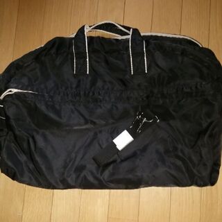 美品　黒ボストンバッグ収納たくさん