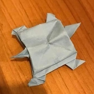 origamiを通じて、外国人旅行客との交流をしています。折り紙出来る場所を提供してください。 − 京都府