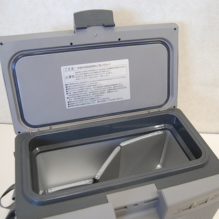ナショナル RV GEAR ポータブル冷温庫 ERV725 氷保冷約-5℃  National 内蓋 コード有り 動作確認済み  ☆ PayPay(ペイペイ)決済可能 ☆ 札幌市 清田区 平岡
