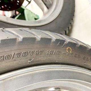 中古 KAWASAKI カワサキ GPZ900R 純正タイヤ DUNLOP K275F ダンロップ K275F 120/70V17の画像