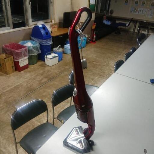 ティファール 掃除機！コードレスタイプ！