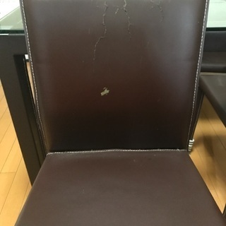 4人がけダイニングテーブル(ガラス)の画像