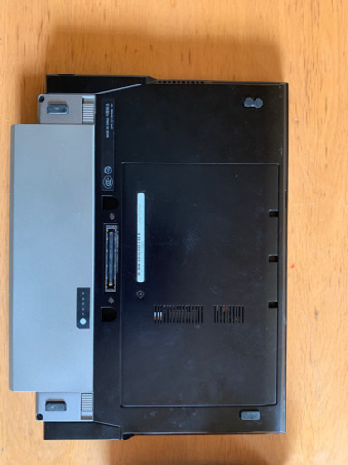 お得です！バッテリー新品！1万円ぽっきり！セカンドPC向き小型超軽量　DEll latitude E4200　WIN７ pro 32b