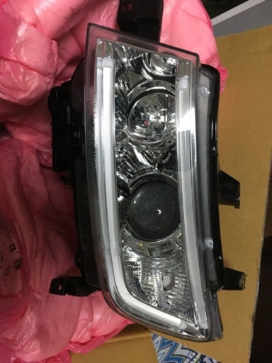 トヨタbBQNC 20系　bB LEDライトバープロジェクターヘッドライト 純正ハロゲン車用