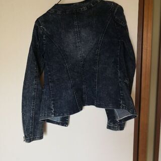 ビジュージャケットの画像