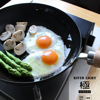 新品　極JAPAN 鉄 フライパン　卵焼き(大)の画像