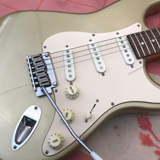 Squier by Fender エレキギター 弦2本切れの画像