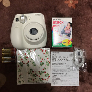 チェキカメラ、instax mini 7とフィルムセット