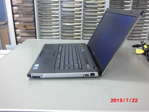 ノートパソコン DELL Vostro3500 