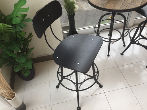 取りに来て頂ける方限定！Knot antiques(ノットアンティークス)のハイチェアのご紹介です！