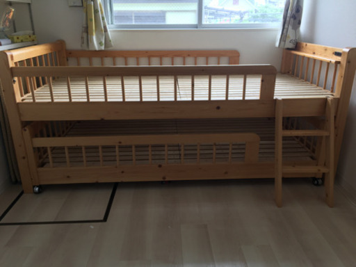 引出し型 2段ベッド