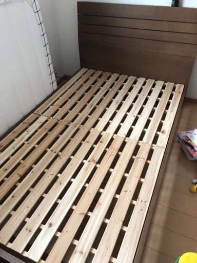 ニトリ   木製ベッドフレーム  セミダブル