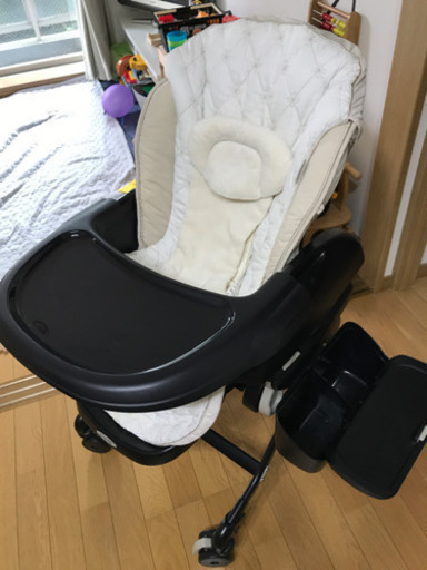 最終値下げ!! コンビ ハイローチェア 電動 テーブル 収納ボックス付き