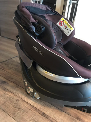 【チャイルドシート美品】コンビ ホワイトレーベル ネルーム ISOFIX エッグショック NE-670