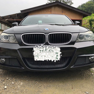 BMW 320i Mスポーツ
