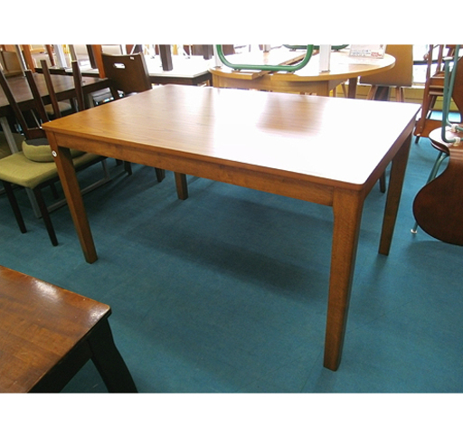 札幌【木目調 ブラウンのダイニングテーブル】幅130cm 茶色系 分解＆組立可能  食卓テーブル 本郷通店