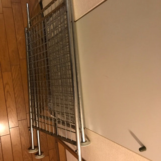 つっぱりパーテーション格子