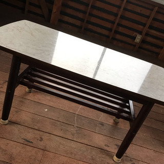 昭和なテーブルの画像